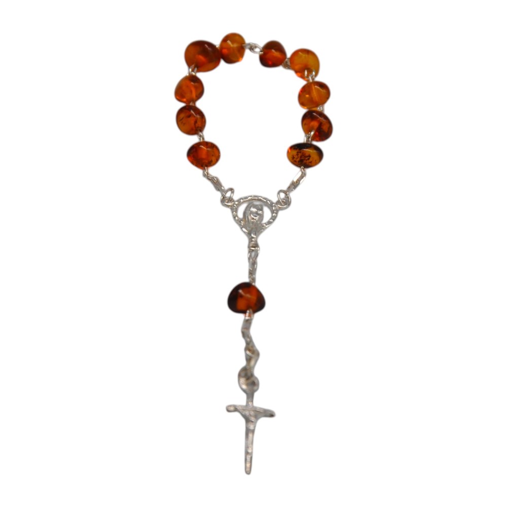 Różaniec z bursztynu bałtyckiego na srebrze – elegancja i wiara