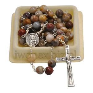 Różaniec z agatu koronkowego czerwonego – naturalny kamień,