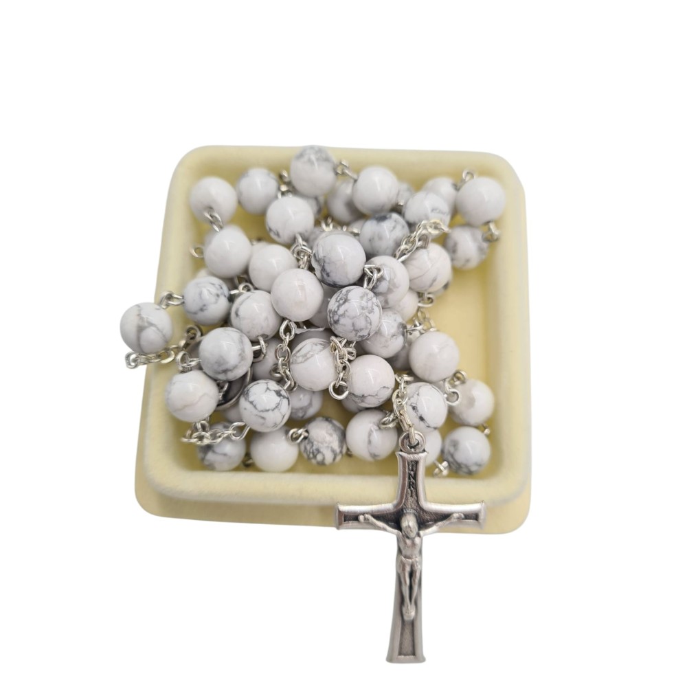 Różaniec z białego turkusu – naturalny kamień, elegancja Różaniec z białego turkusu – naturalny kamień, elegancja